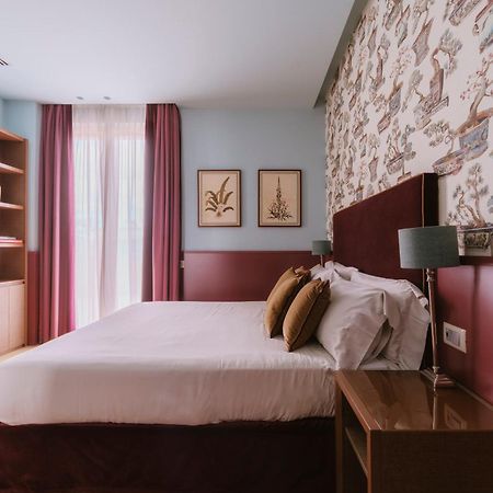 צ'יביטאנובה מארקה Hotel Miramare מראה חיצוני תמונה