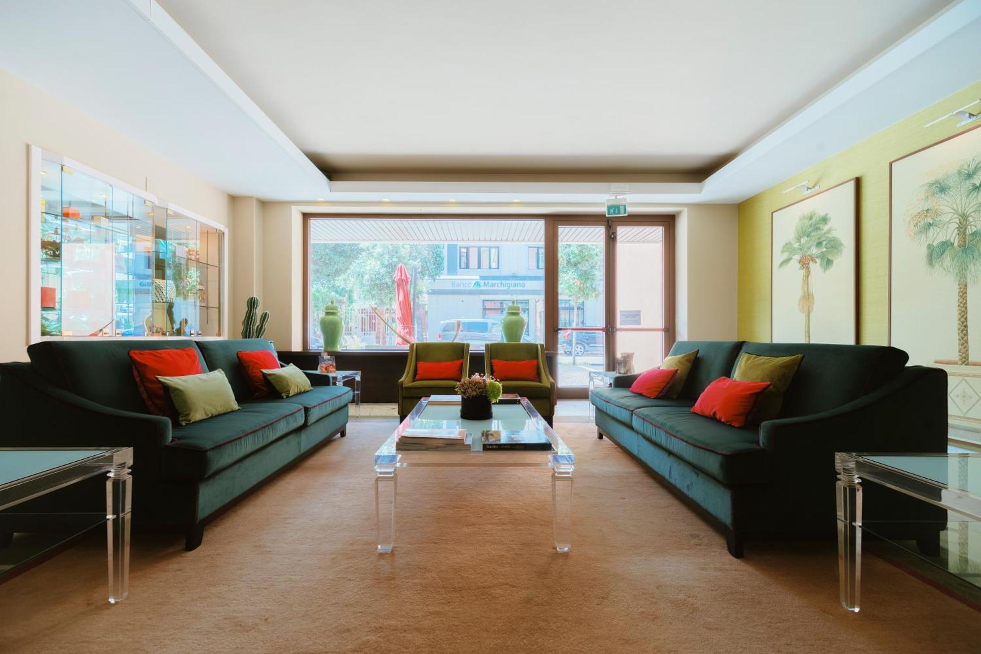 צ'יביטאנובה מארקה Hotel Miramare מראה חיצוני תמונה